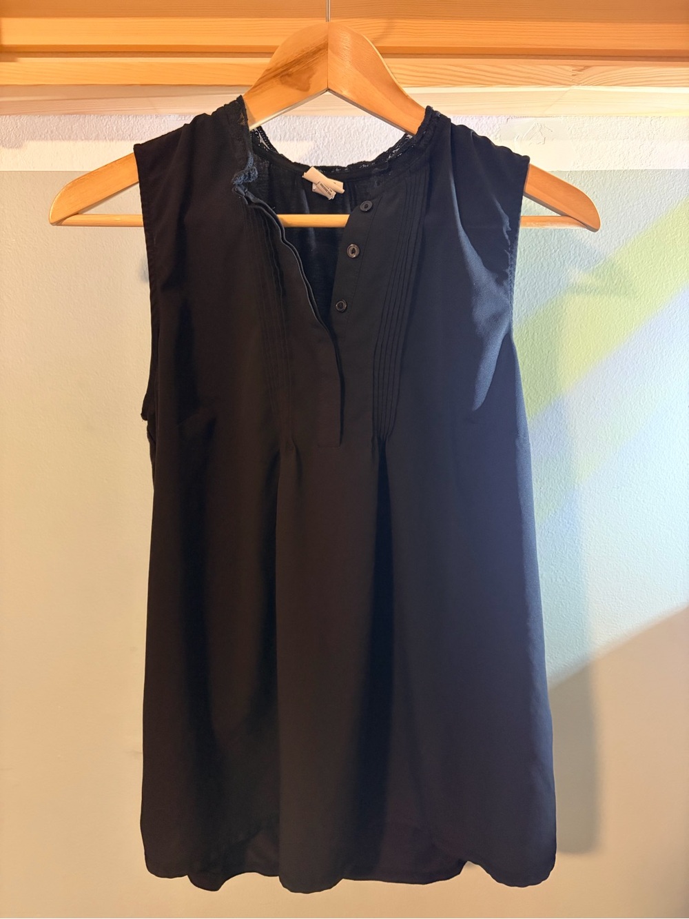 Sleeveless Black Women's Blouse - Classic Button Front